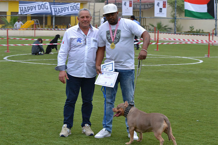 Stefano Bartolini giudice al Dog Show del Bahrain 2018