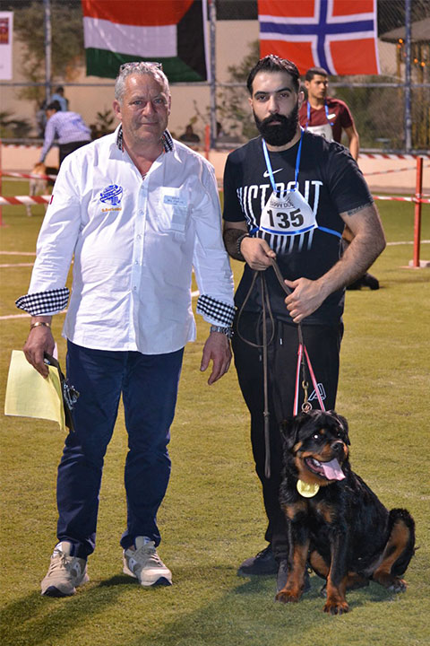 Stefano Bartolini giudice al Dog Show del Bahrain 2018